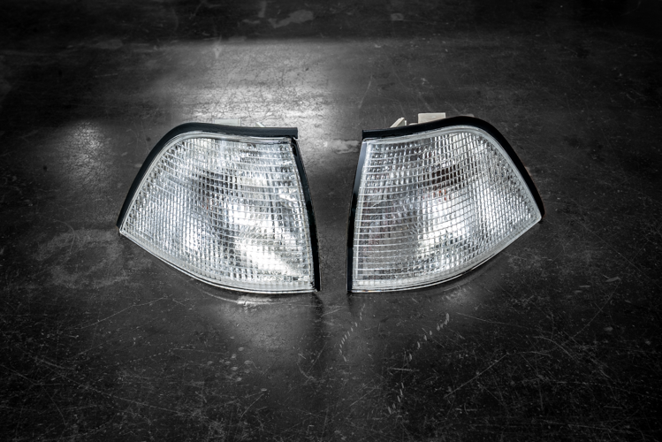 BMW E36 DEPO Euro Clear Corner Lights for 2 Door Coupe/Convertible - 63138353283, 63138353284-Headlights-Depo-Garagistic