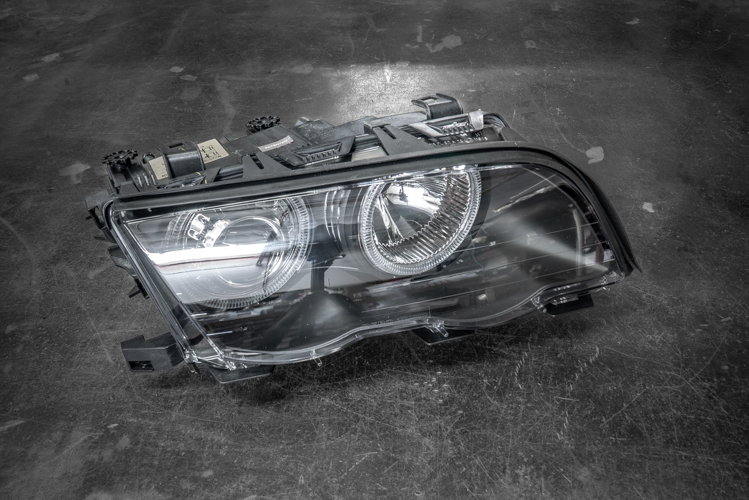 BMW E46 Sedan DEPO Black Projector Angel Eye Headlights - 63126902753, 63126902754, 63126902763, 63126902764, 63126906495, 63126906496-Headlights-Depo-Garagistic