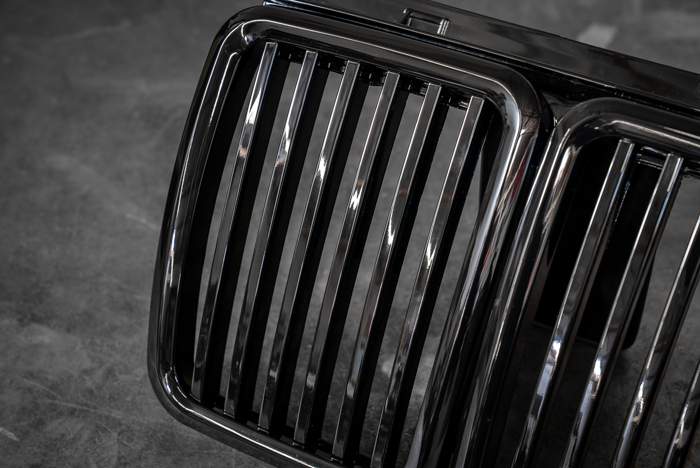 E30 Gloss Black Kidney Grill - Aftermarket Replacement (51131945877)-Exterior-Garagistic-Garagistic